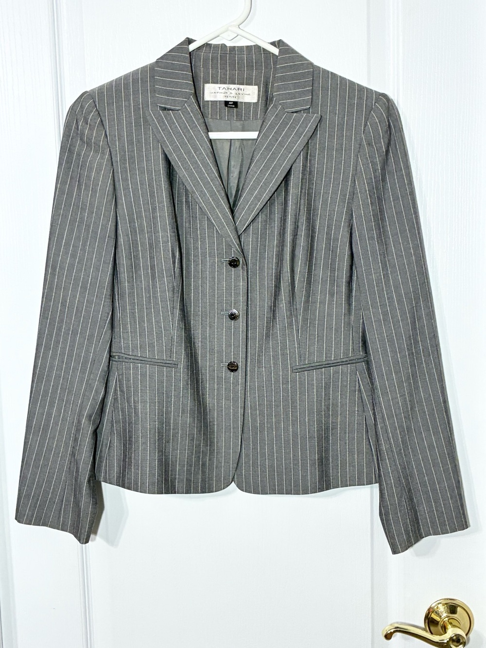 Tahari ASL Pinstripe 3 Button Blazer Charcoal Size 4 Petite